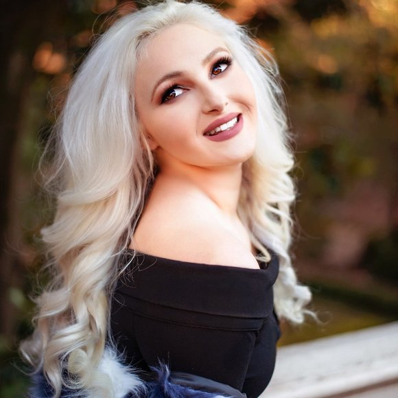 Meet your Posher, Peyton - Picture 7 of 8